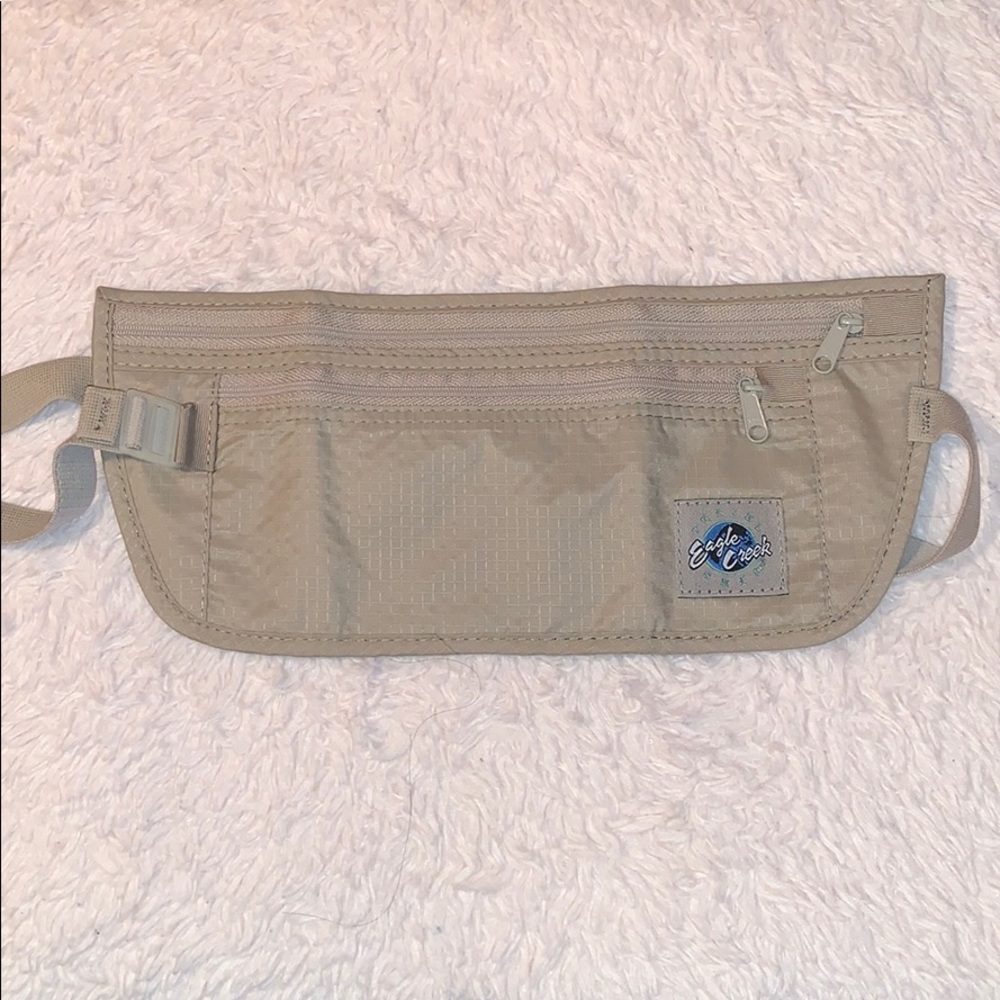 Eagle Creek adjustable Fanny Pack